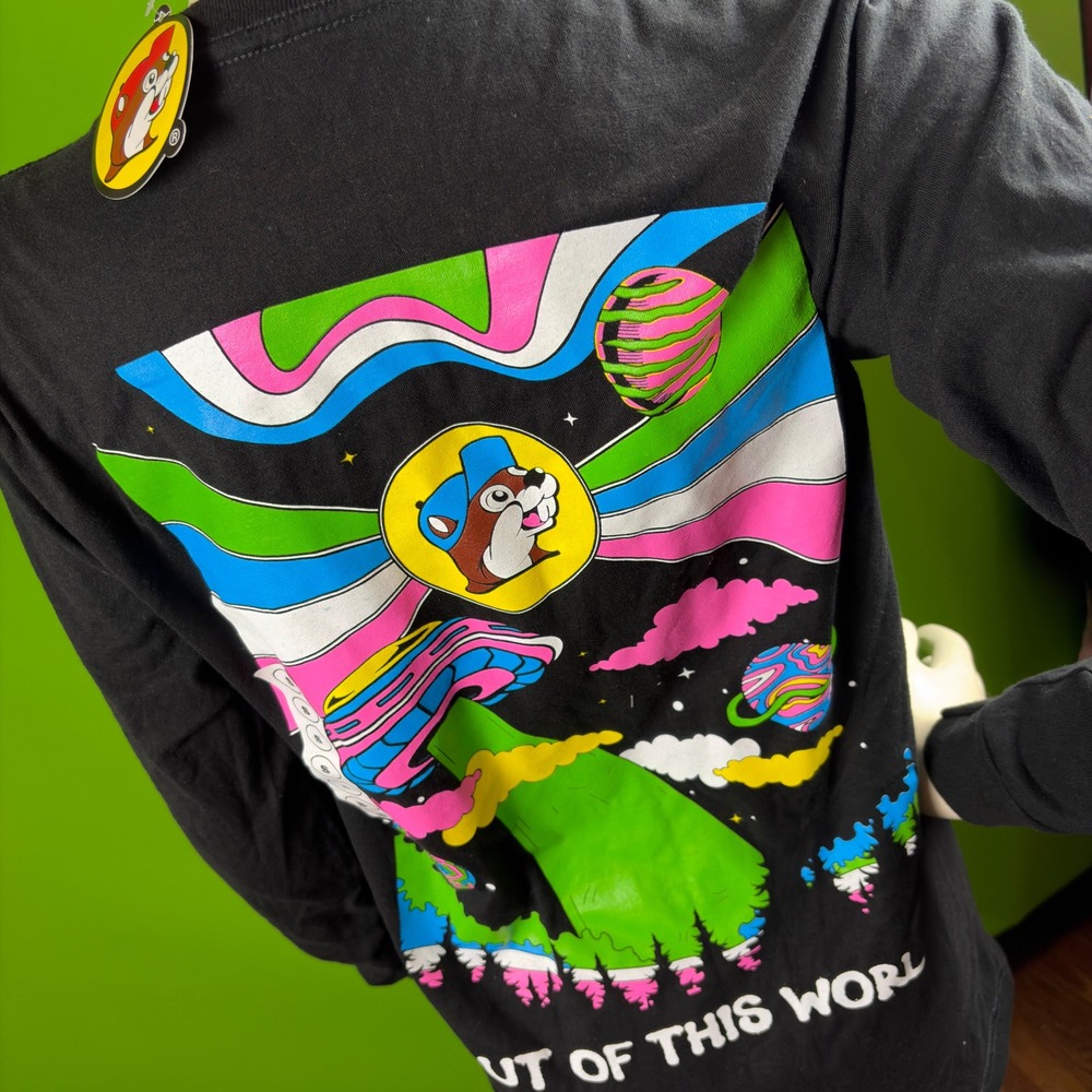 Buc-ees Outta This World Long Sleeve T-Shirt Black Space UFO Graphic Small NWT